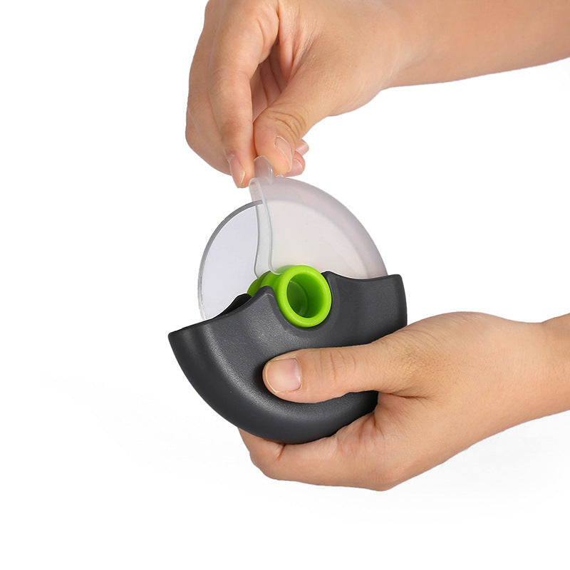 Rotary Pizza Cutter Wheel with Protective Cover